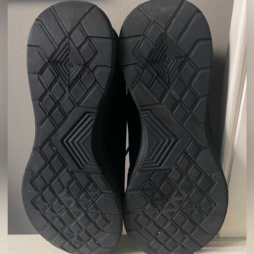 Women’s Skechers Wide Fit Black Sneakers - Picture 7 of 7
